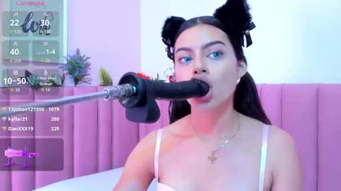 Isabella  online show from 10-17-25, 04:26