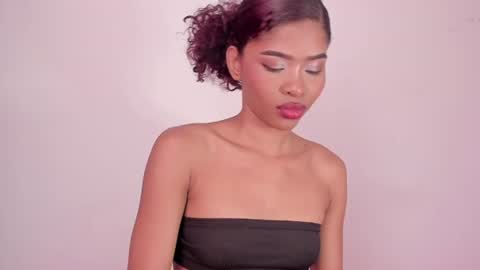 isabella online show from 01-25-25, 01:32