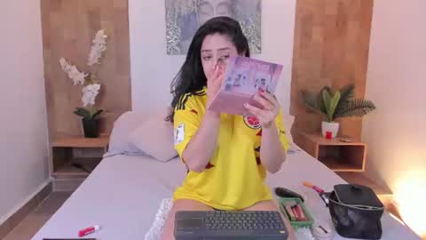 Snapshot of isabella_winkler chatting on 06-17-26, 10:50 isabella_winkler online show from 06-17-26, 10:50