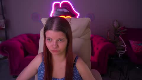 Snapshot of isabellacutex chatting on 03-17-26, 10:40 IsabellaCuteX online show from 03-17-26, 10:40