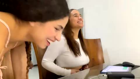 Snapshot of isabellakoffs chatting on 01-03-25, 02:32 Isabella.. back again online show from 01-03-25, 02:32