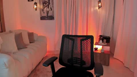 ISABELLA  online show from 07-12-26, 06:10