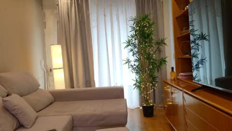 isabellauribe online show from 04-25-26, 12:30