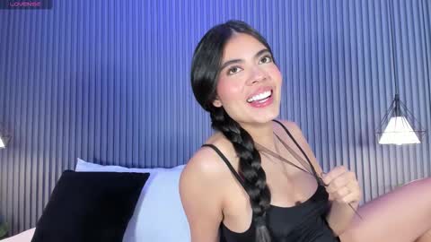 Isa  online show from 01-15-26, 04:17