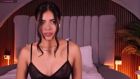 Isa  online show from 03-27-26, 03:23