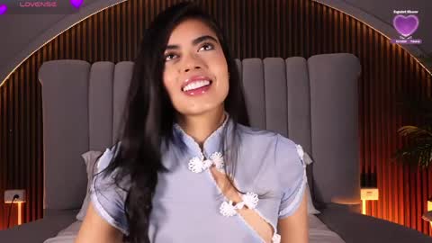 Snapshot of isabellax21 chatting on 05-20-26, 04:18 Isa online show from 05-20-26, 04:18