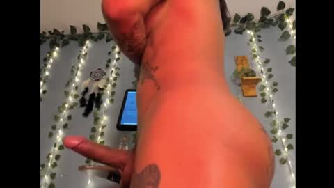 Snapshot of isabelldolls chatting on 02-19-25, 11:49 isabelldollts online show from 02-19-25, 11:49