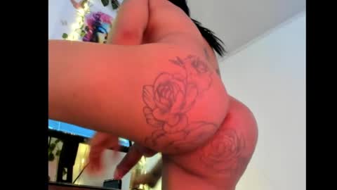 Snapshot of isabelldolls chatting on 09-23-25, 03:42 isabelldollts online show from 09-23-25, 03:42