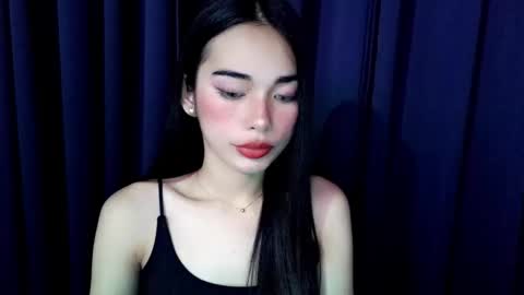 Isabelle online show from 11-18-25, 02:54