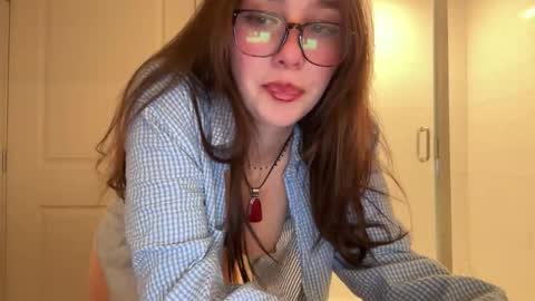 Snapshot of isabellelayla chatting on 02-03-26, 02:53 Isabelle online show from 02-03-26, 02:53