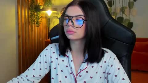 isabellevale online show from 10-09-25, 05:44