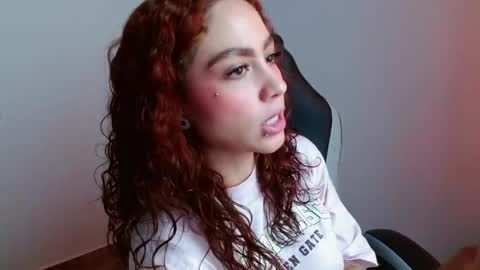 ISADORA online show from 06-02-26, 08:44