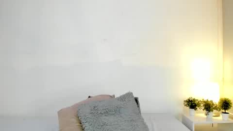 Snapshot of isameow chatting on 02-15-25, 01:21 isameow online show from 02-15-25, 01:21