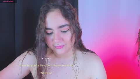 Snapshot of isarhodes_ chatting on 01-09-25, 11:24 Isa online show from 01-09-25, 11:24
