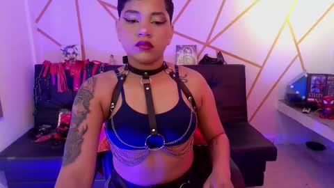 isabela online show from 10-02-25, 11:34