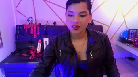 isabela online show from 10-06-25, 08:39
