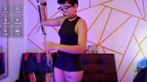 Snapshot of ise_lunny chatting on 11-06-25, 08:54 isabela online show from 11-06-25, 08:54