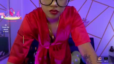 Snapshot of ise_lunny chatting on 11-20-25, 02:01 isabela online show from 11-20-25, 02:01