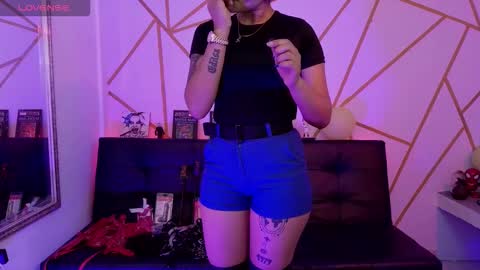 Snapshot of ise_lunny chatting on 12-04-25, 03:38 isabela online show from 12-04-25, 03:38