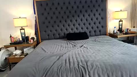 isela online show from 11-18-25, 10:03