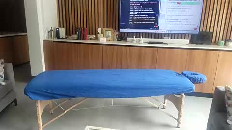 isela online show from 11-23-25, 06:08