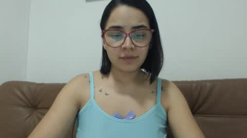 Snapshot of isemma chatting on 11-11-25, 03:39 Emma online show from 11-11-25, 03:39