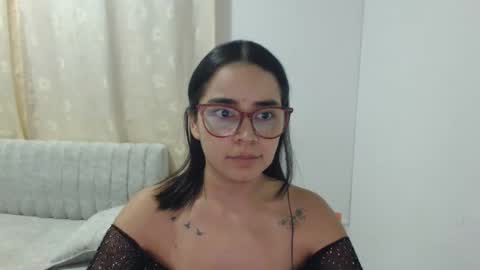 Emma online show from 04-05-26, 02:42