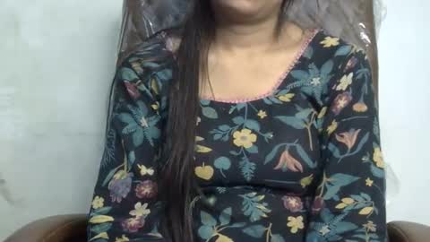 ishika_ishu online show from 10-17-25, 05:37