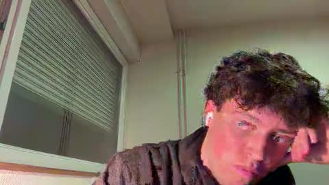 Snapshot of isiah2841 chatting on 05-04-26, 09:22 isiah online show from 05-04-26, 09:22