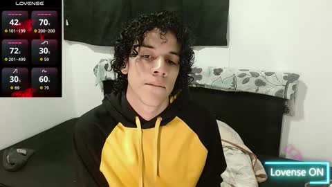 Snapshot of isidroglasc chatting on 10-07-25, 03:14 Isidro online show from 10-07-25, 03:14