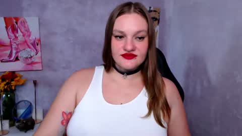 Snapshot of isingle_mom chatting on 07-23-26, 05:16 isingle_mom online show from 07-23-26, 05:16