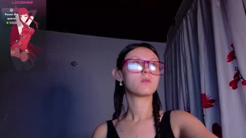 Snapshot of isis1012 chatting on 02-20-26, 06:26 isa online show from 02-20-26, 06:26