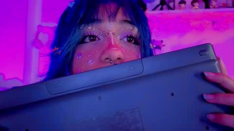 Snapshot of isisjones18 chatting on 01-09-26, 09:27 Isisjones18 online show from 01-09-26, 09:27