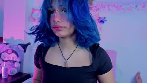 Snapshot of isisjones18 chatting on 01-12-26, 07:41 Isisjones18 online show from 01-12-26, 07:41