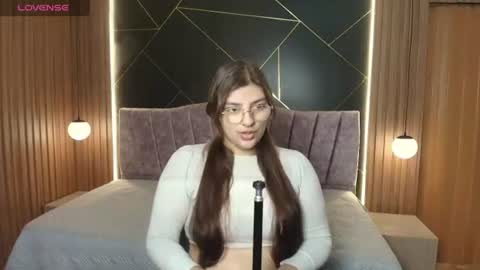 ISIS ROSEE online show from 06-30-26, 12:06