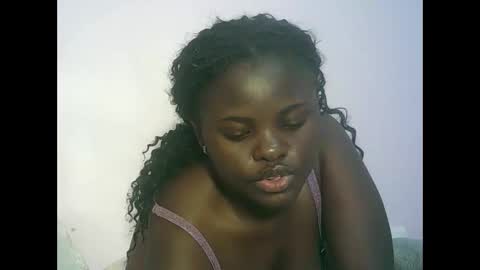 Snapshot of isla_booby chatting on 05-18-26, 05:35 isla_booby online show from 05-18-26, 05:35