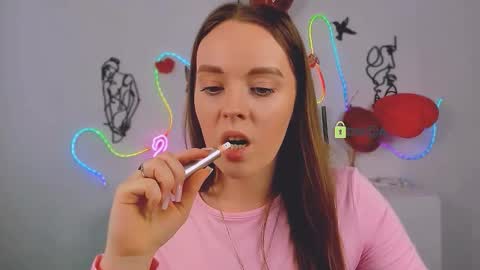 Snapshot of isla_dior chatting on 02-12-26, 10:21 isla_dior online show from 02-12-26, 10:21