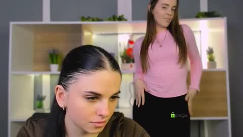 Snapshot of isla_dior chatting on 02-23-26, 05:54 isla_dior online show from 02-23-26, 05:54