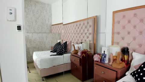 Vanessa online show from 02-24-25, 11:10