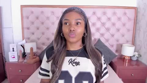 Vanessa online show from 11-04-25, 11:20