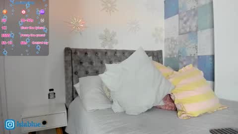 Isla Blue online show from 01-07-26, 02:58