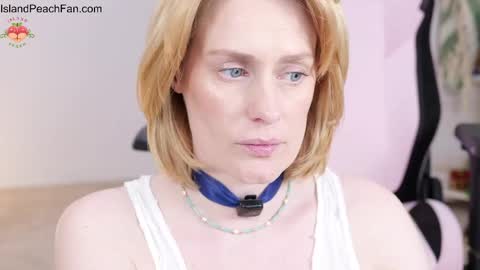 Lou  Peaches online show from 04-13-26, 09:48