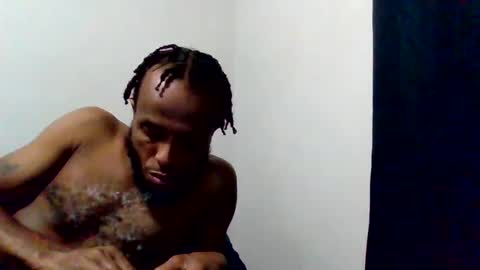 Snapshot of islandmaker chatting on 09-21-25, 11:34 islandmaker online show from 09-21-25, 11:34