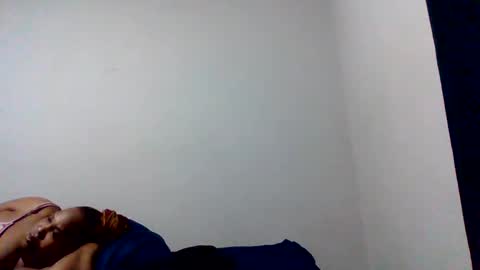 Snapshot of islandmaker chatting on 09-23-25, 10:02 islandmaker online show from 09-23-25, 10:02