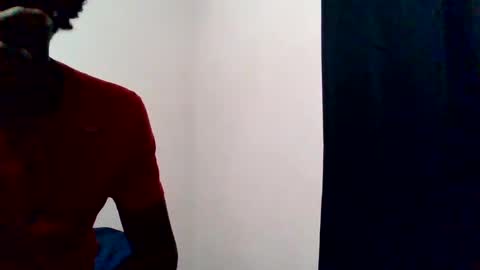 Snapshot of islandmaker chatting on 10-08-25, 04:43 islandmaker online show from 10-08-25, 04:43