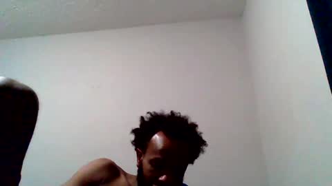 Snapshot of islandmaker chatting on 10-09-25, 07:01 islandmaker online show from 10-09-25, 07:01