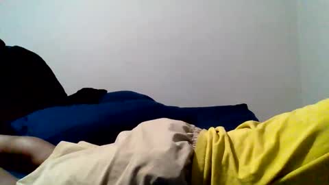 Snapshot of islandmaker chatting on 10-24-25, 06:54 islandmaker online show from 10-24-25, 06:54