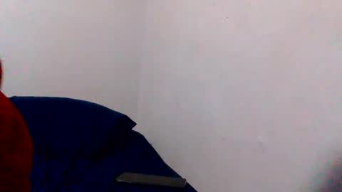 Snapshot of islandmaker chatting on 12-19-25, 06:09 islandmaker online show from 12-19-25, 06:09