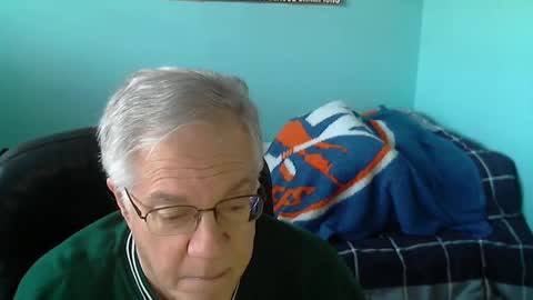 Snapshot of islesman22 chatting on 02-17-25, 04:15 islesman22 online show from 02-17-25, 04:15
