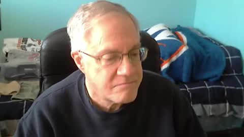 Snapshot of islesman22 chatting on 03-08-25, 08:14 islesman22 online show from 03-08-25, 08:14